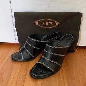 Tod’s black leather sandals 8 1/2